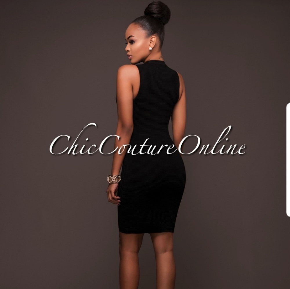 Chic Couture - Constance Ribbed Gold Zipper Dress - Picture 7 of 7